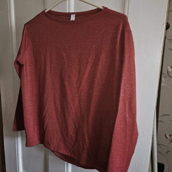 Lulu sparkle rust colored lounge top size 0 - Picture 9 of 10